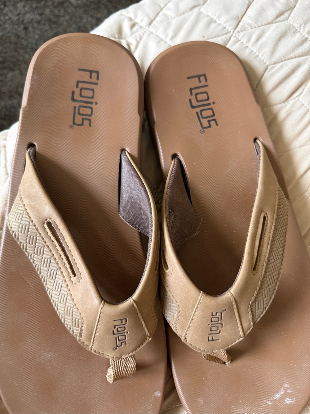 Flojos Tan/Brown Cushioned Thong Sandals